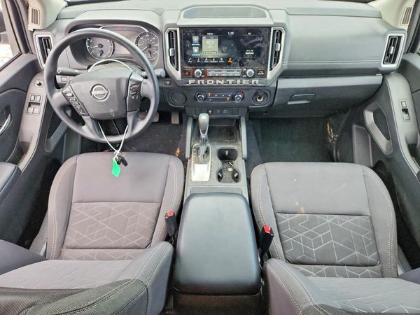 2025 NISSAN FRONTIER