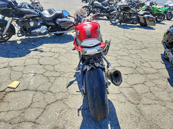 2016 BMW S 1000