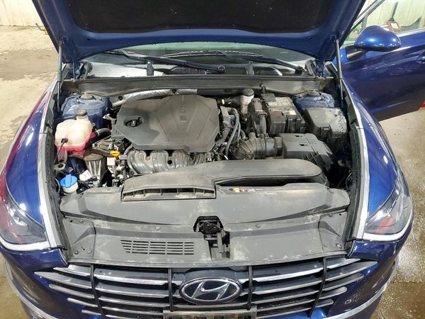 2022 HYUNDAI SONATA SE