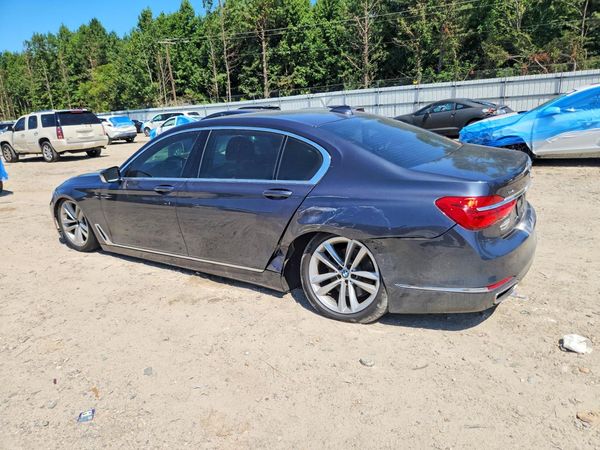 2016 BMW 750 xDrive
