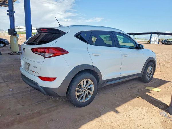 2016 HYUNDAI TUCSON