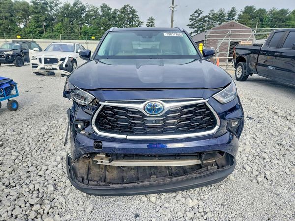 2021 TOYOTA HIGHLANDER Limited