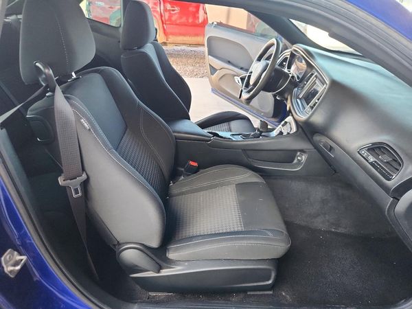 2018 DODGE CHALLENGER SXT