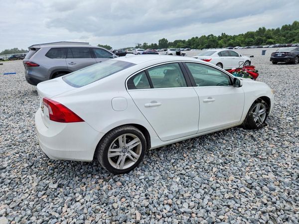 2014 VOLVO S60