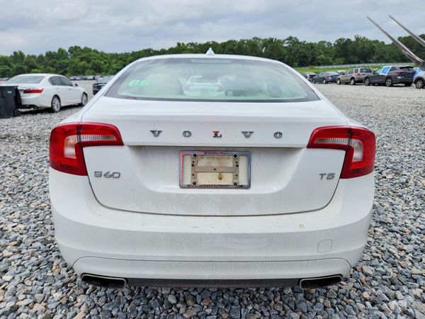 2014 VOLVO S60