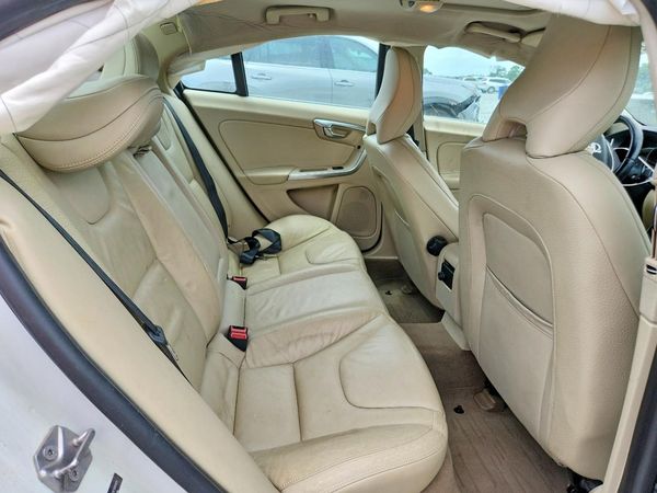 2014 VOLVO S60
