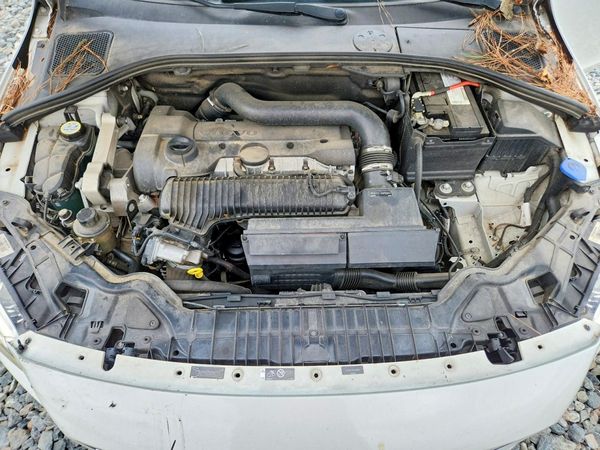 2014 VOLVO S60