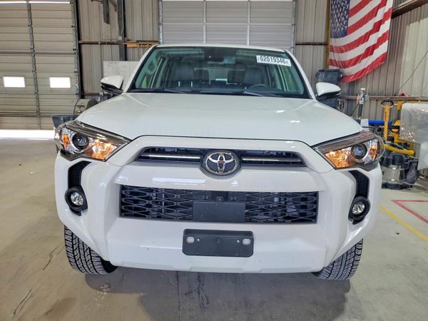 2024 TOYOTA 4RUNNER SR5 Prem