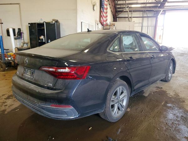 2023 VOLKSWAGEN JETTA SE w/ Sunroof