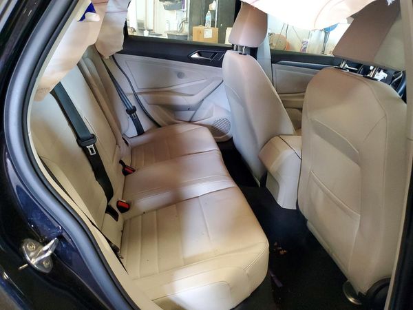 2023 VOLKSWAGEN JETTA SE w/ Sunroof