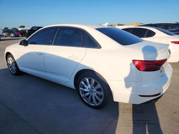 2017 AUDI A4 quattro Premium