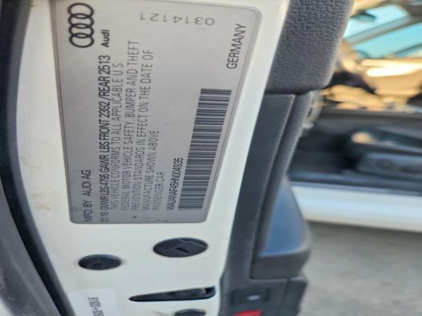 2017 AUDI A4 quattro Premium