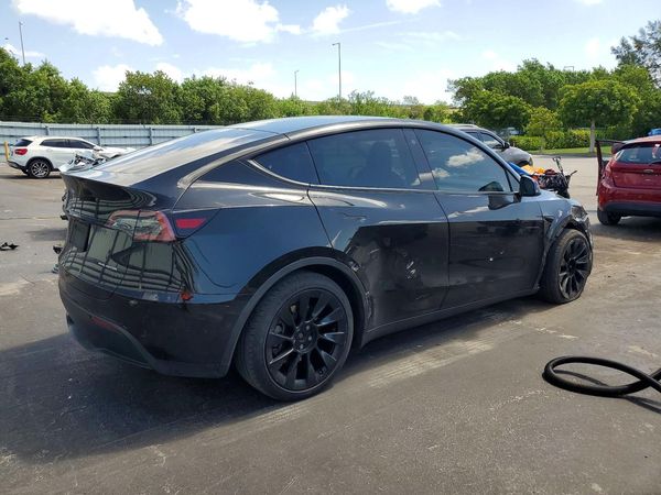 2022 TESLA MODEL Y