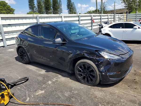 2022 TESLA MODEL Y