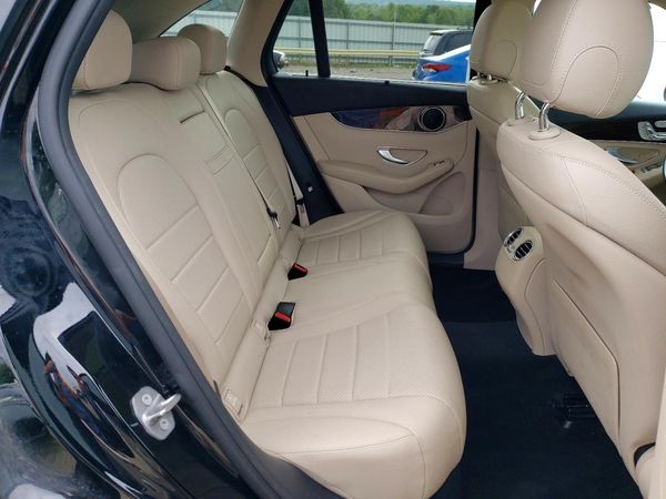 2016 MERCEDES-BENZ GLC GLC300 Base-4M