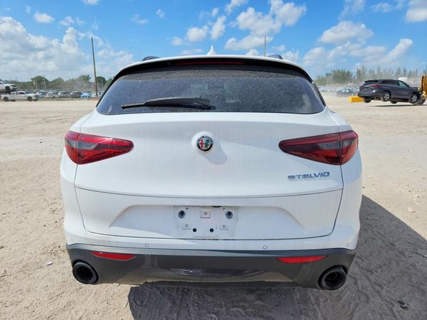 2022 ALFA ROMEO STELVIO