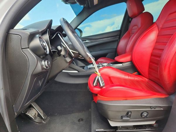 2022 ALFA ROMEO STELVIO