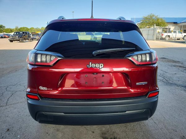 2019 JEEP CHEROKEE LATITUDE FWD