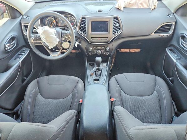 2019 JEEP CHEROKEE LATITUDE FWD