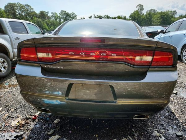 2013 DODGE CHARGER SE