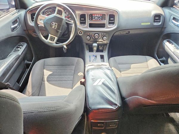 2013 DODGE CHARGER SE