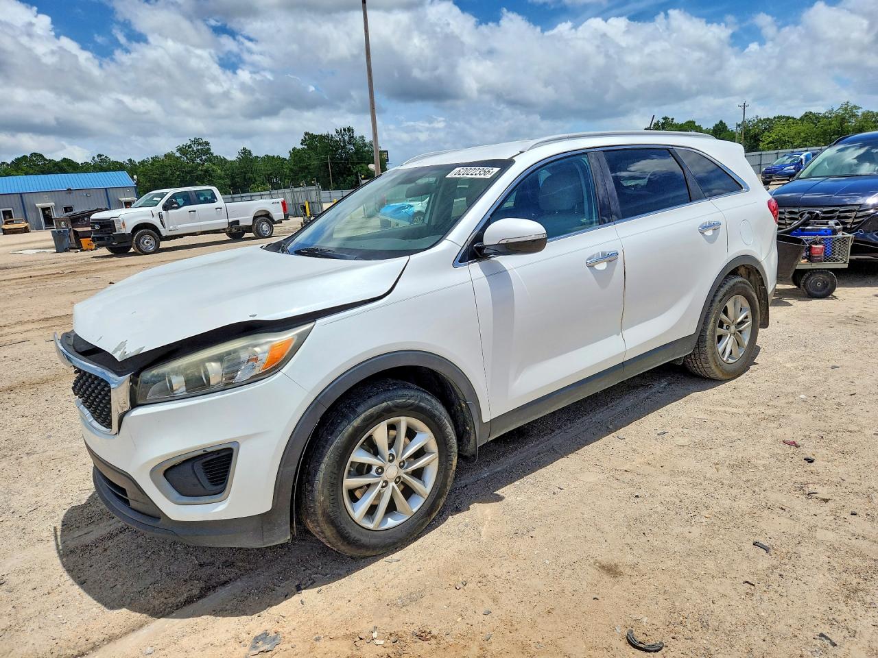 2017 KIA SORENTO L, LX
