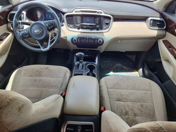 2017 KIA SORENTO L, LX