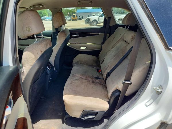 2017 KIA SORENTO L, LX