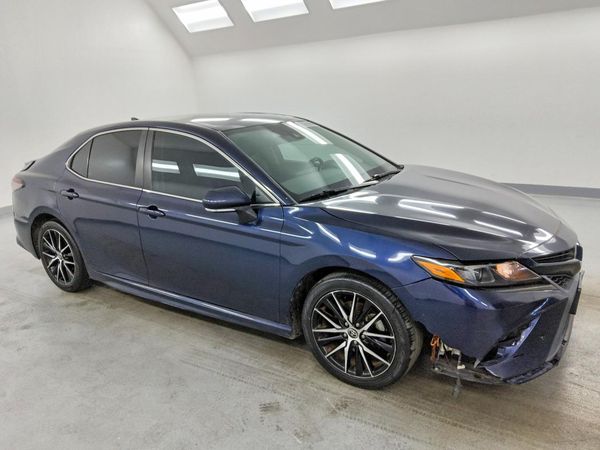2022 TOYOTA CAMRY SE — Passenger 3/4