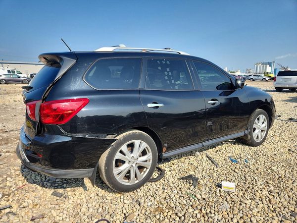 2018 NISSAN PATHFINDER