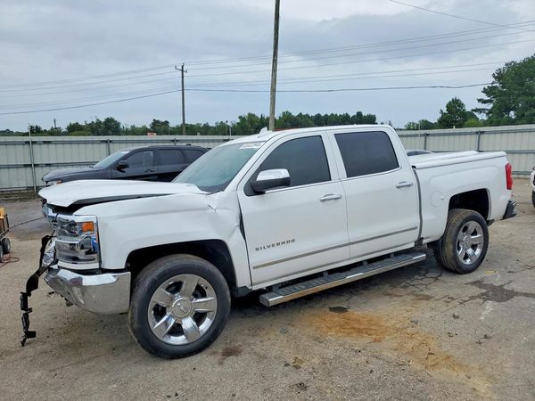 2018 CHEVROLET SILVERADO — DSFA — Front 3/4