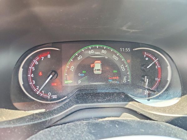 2024 TOYOTA RAV4 XLE