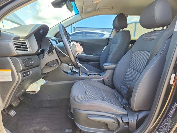 2017 KIA NIRO FE / LX / LX Tech