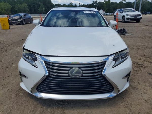 2016 LEXUS ES