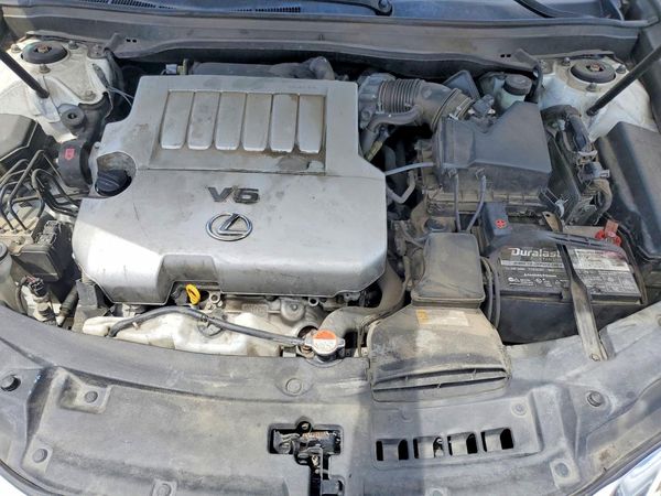2016 LEXUS ES