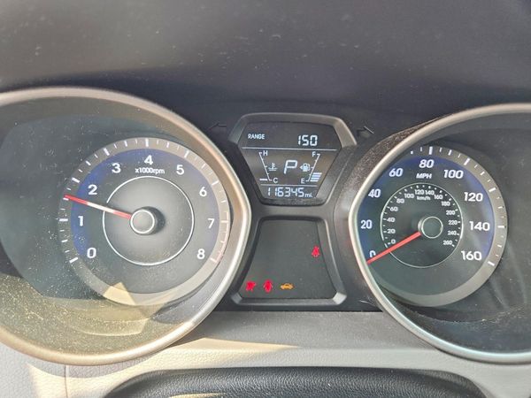 2015 HYUNDAI ELANTRA