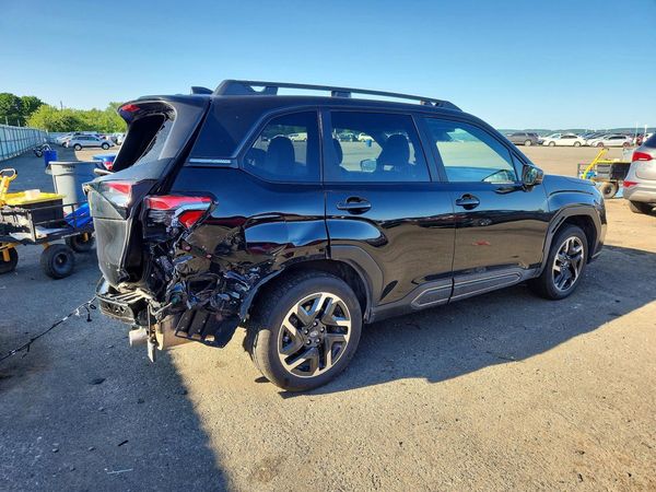 2025 SUBARU FORESTER