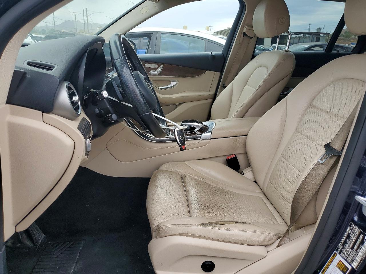 2016 MERCEDES-BENZ GLC GLC300