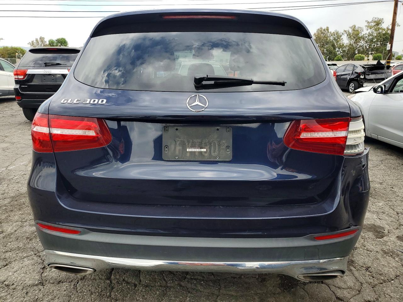 2016 MERCEDES-BENZ GLC GLC300