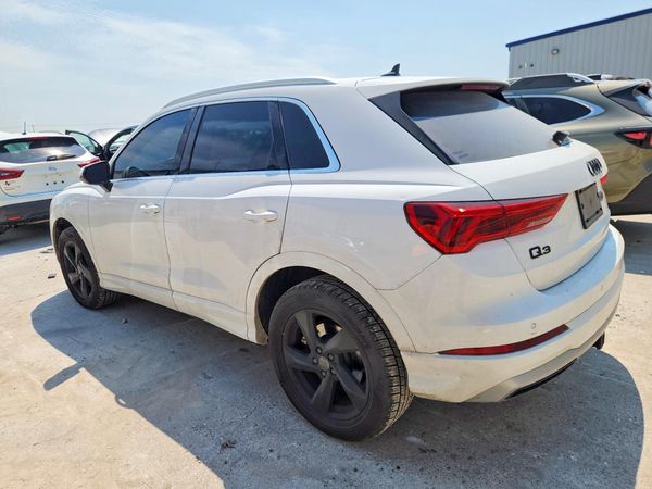 2019 AUDI Q3 quattro Premium