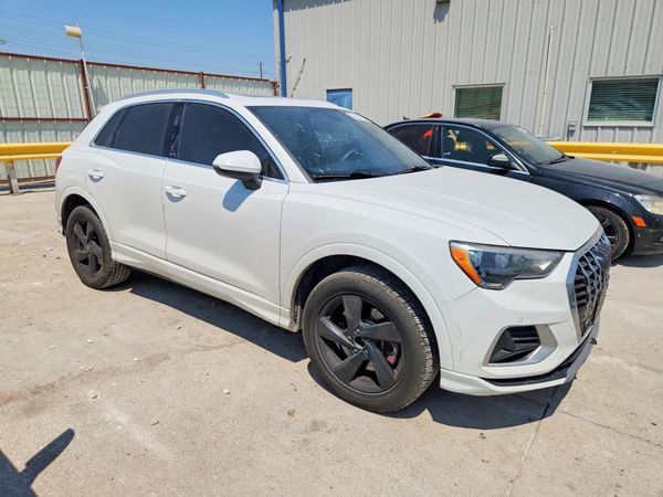 2019 AUDI Q3 quattro Premium