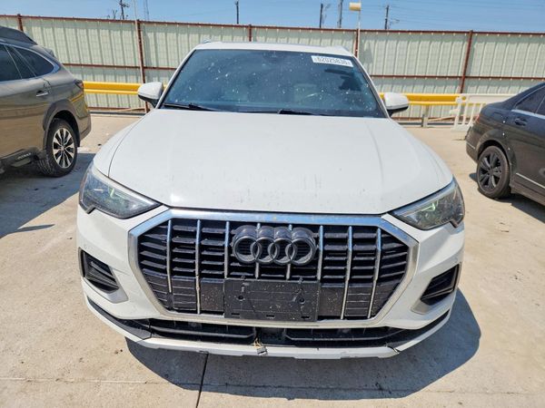 2019 AUDI Q3 quattro Premium
