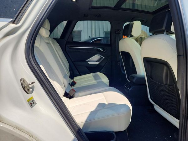 2019 AUDI Q3 quattro Premium