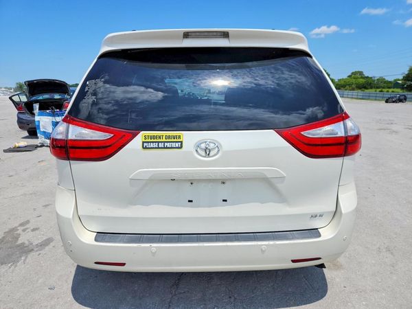 2015 TOYOTA SIENNA