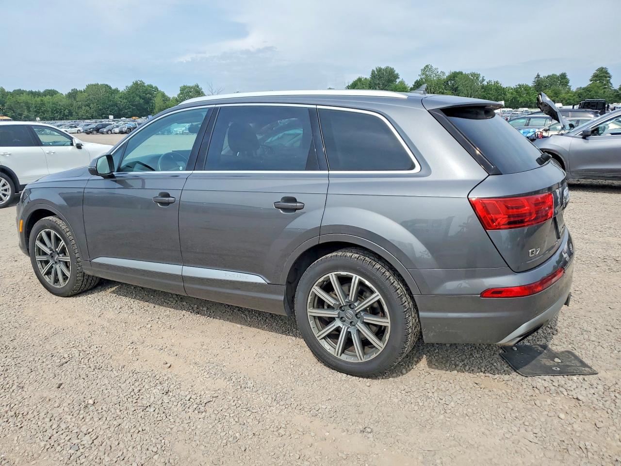2018 AUDI Q7 quattro Premium Plus
