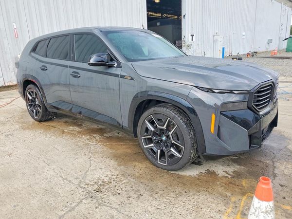 2025 BMW XM