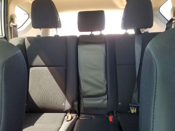 2016 TOYOTA RAV4 LE (X Grade)