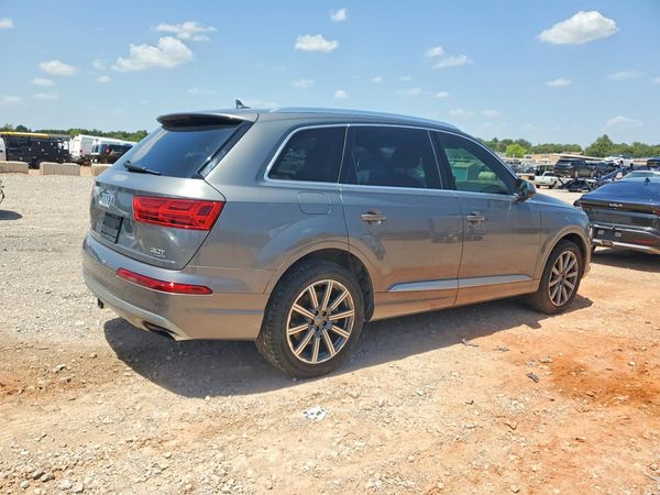 2018 AUDI Q7 quattro Premium
