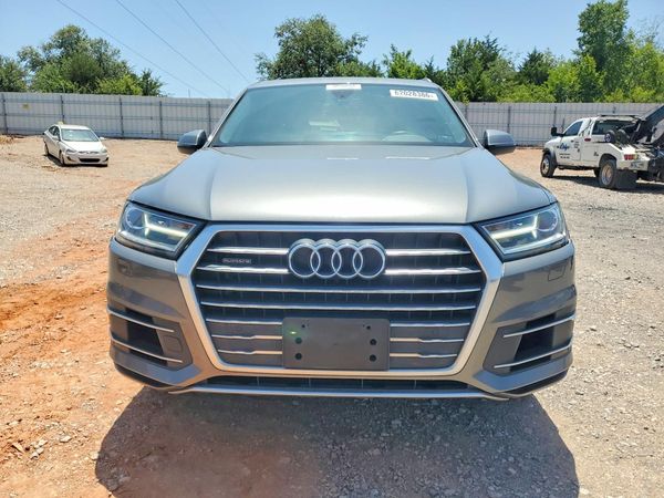 2018 AUDI Q7 quattro Premium