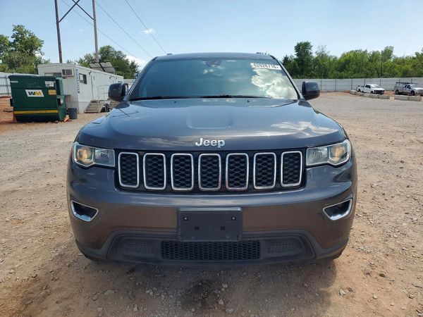 2017 JEEP GRAND CHEROKEE LAREDO 4X2
